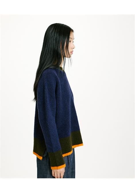 Color block-blue plush-effect inu sweater MOMONI |  | MOKN0360890