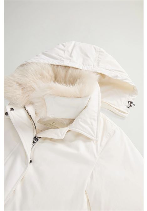 Arctic Parka in Mountain Cloth with Removable Hood and Fur WOOLRICH | Parka | CFWWOU1091FRUT37808270